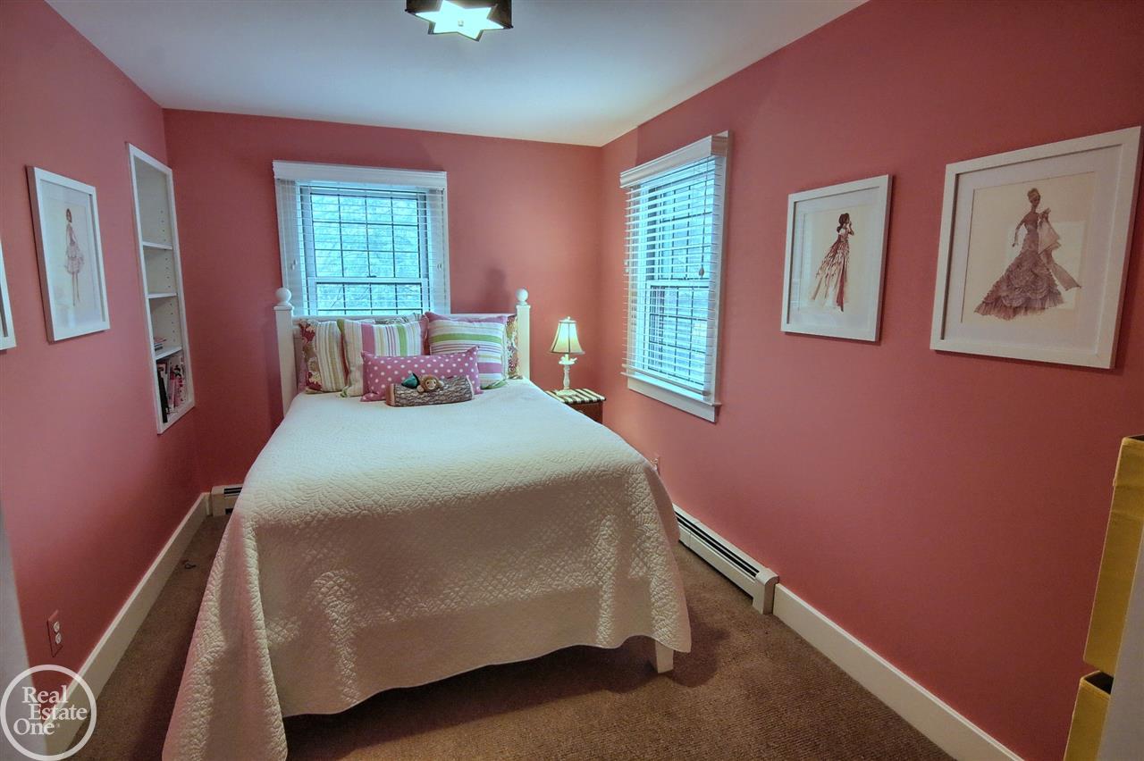 176 Moran Road Grosse Pointe Farms, MI 48236 - Photo 20 of 29