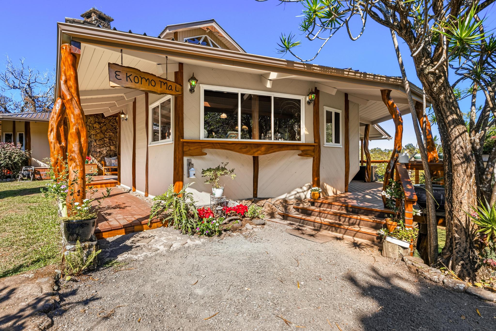 43-5745 Old Stable Road Paauilo, HI 96776 - Photo 6 of 30 a front view of a house with an outdoor space