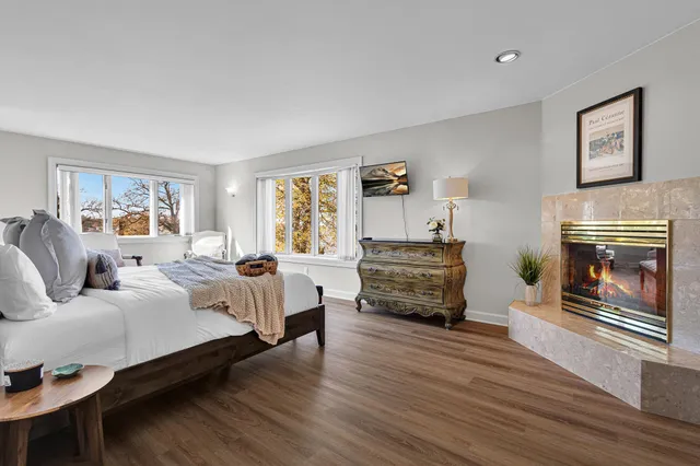 $1,890,000 | 3050 Waldwic Lane, Oshkosh, WI 54904