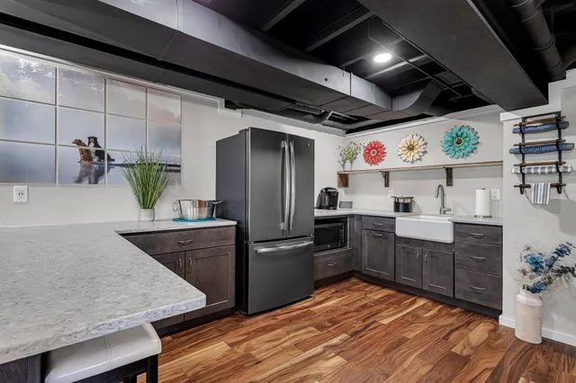 $1,890,000 | 3050 Waldwic Lane, Oshkosh, WI 54904