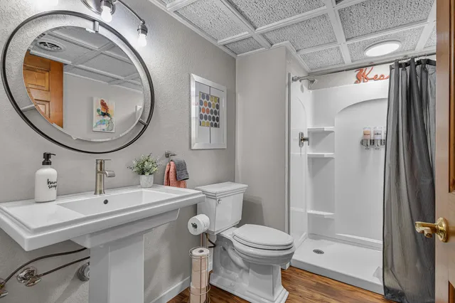 $1,890,000 | 3050 Waldwic Lane, Oshkosh, WI 54904