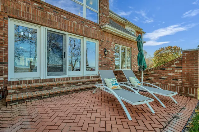 $1,890,000 | 3050 Waldwic Lane, Oshkosh, WI 54904