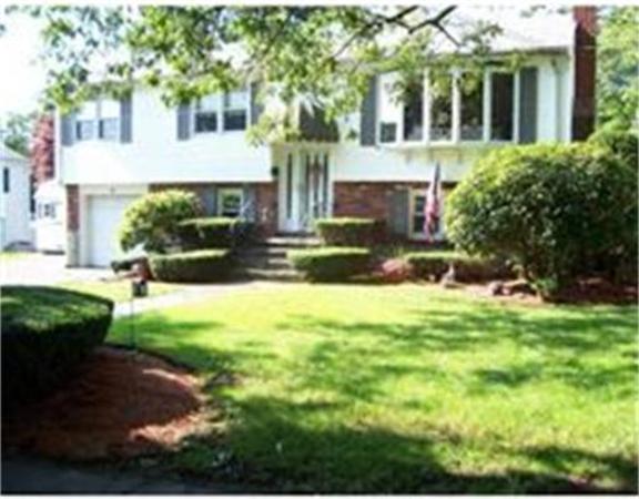 16 Bowen Road Peabody, MA 01960 - Photo 1 of 14 Gallery Image 1