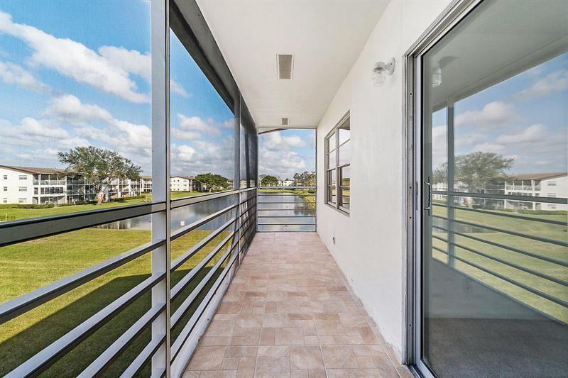 452 Fanshaw K, Unit 452 Boca Raton, FL 33434 - Photo 17 of 22 Photo 17