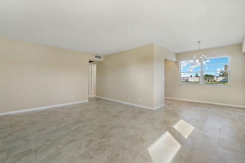 452 Fanshaw K, Unit 452 Boca Raton, FL 33434 - Photo 8 of 22 Photo 8