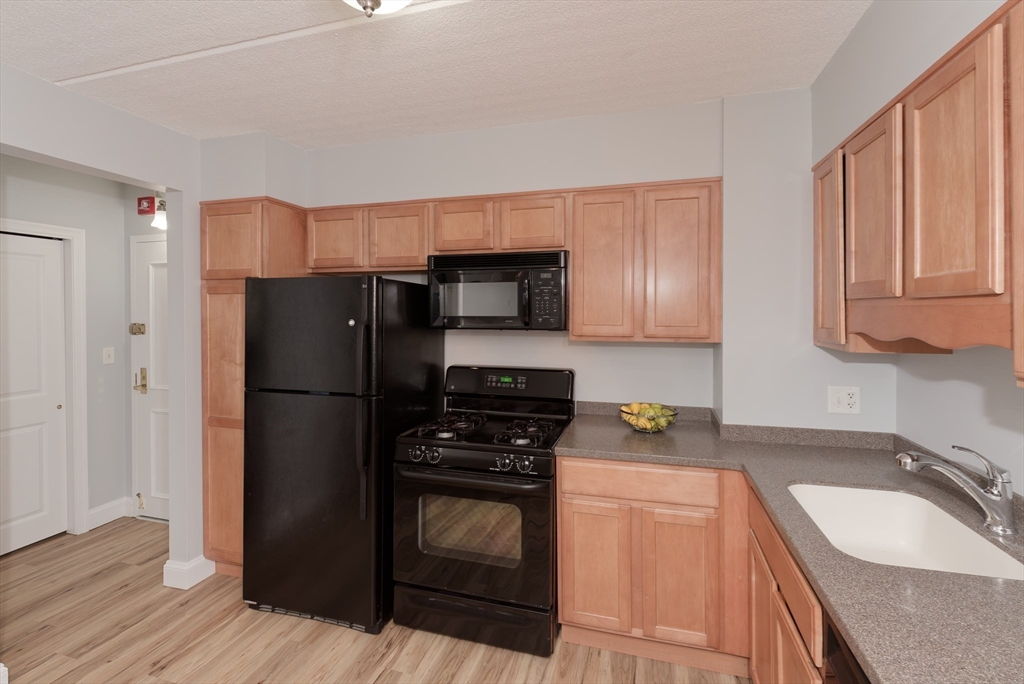 1500 Worcester Road, Unit 219 Framingham, MA 01702 - Photo 3 of 22