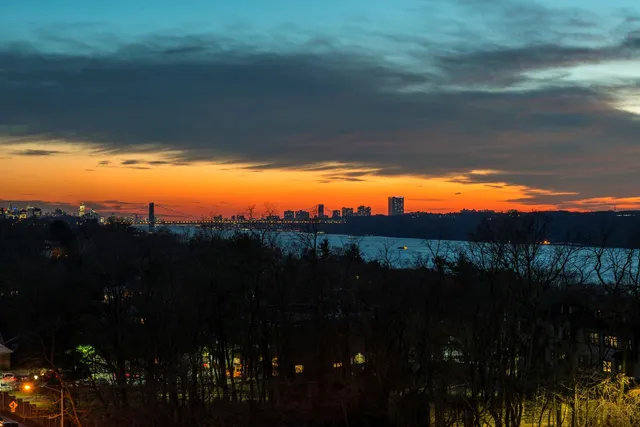 $775,000 | 5800 Arlington Avenue, Unit 7U | North Riverdale