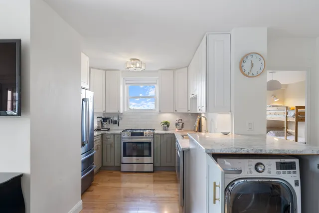 $775,000 | 5800 Arlington Avenue, Unit 7U | North Riverdale