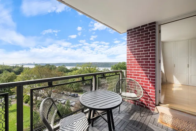 $775,000 | 5800 Arlington Avenue, Unit 7U | North Riverdale