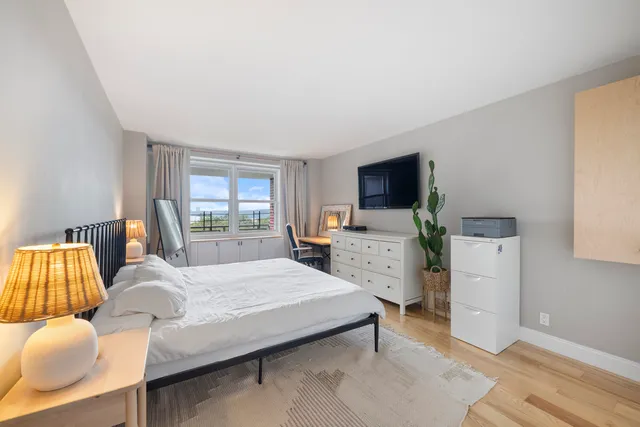 $775,000 | 5800 Arlington Avenue, Unit 7U | North Riverdale