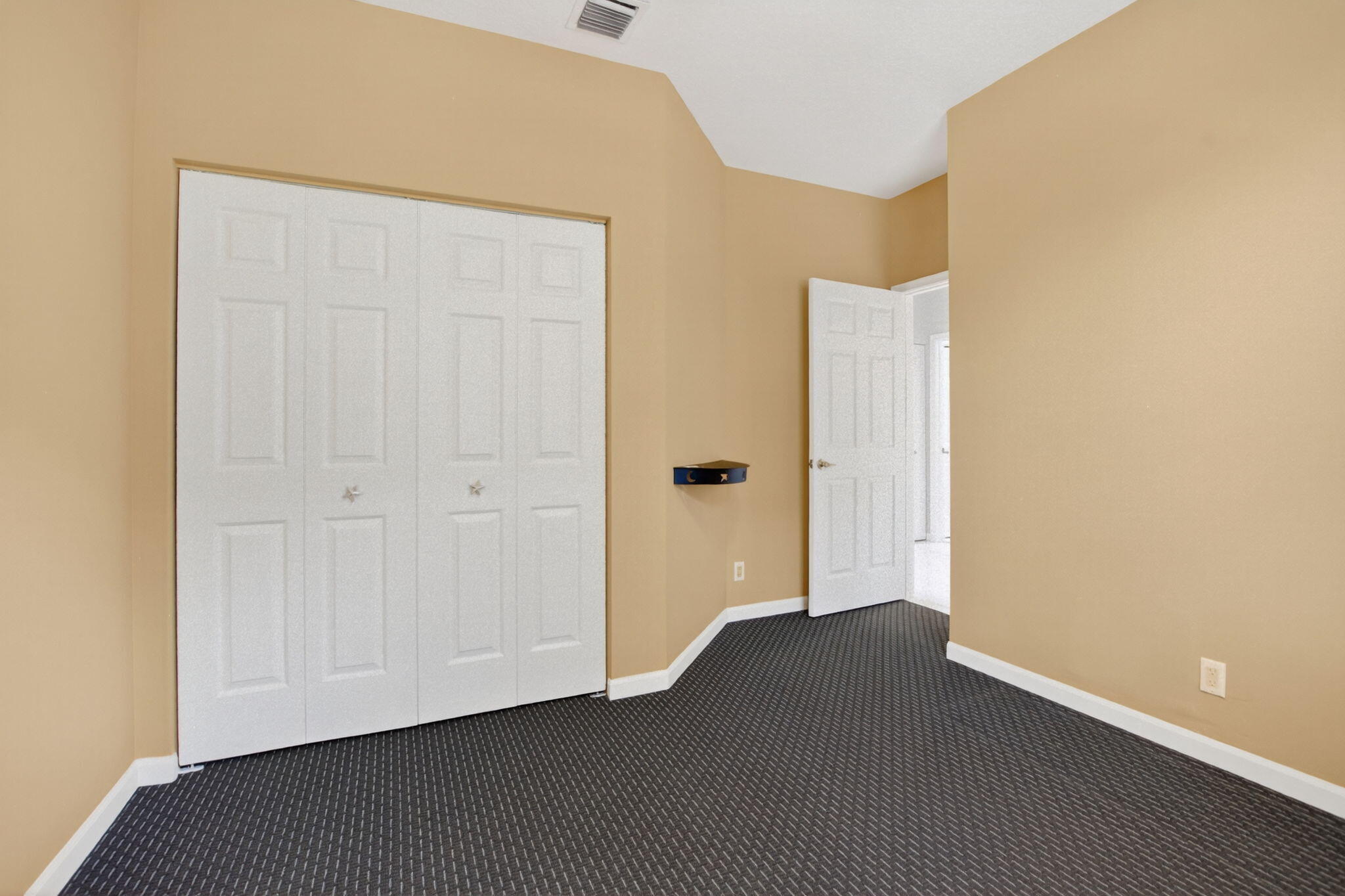 10028 Venezia Place Boca Raton, FL 33428 - Photo 29 of 40 35-web-or-mls-DSC_0498