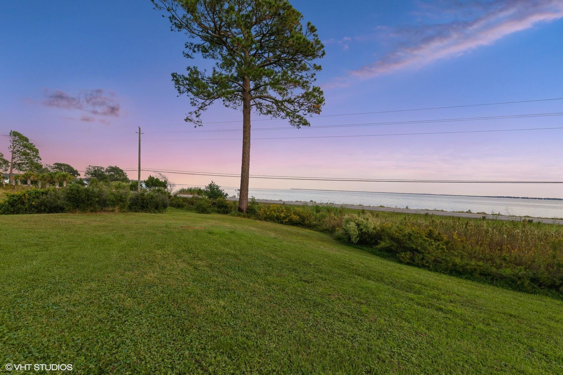 13000 Highway 20 Freeport, FL 32439 - Photo 20 of 31 a view of a garden with an tree