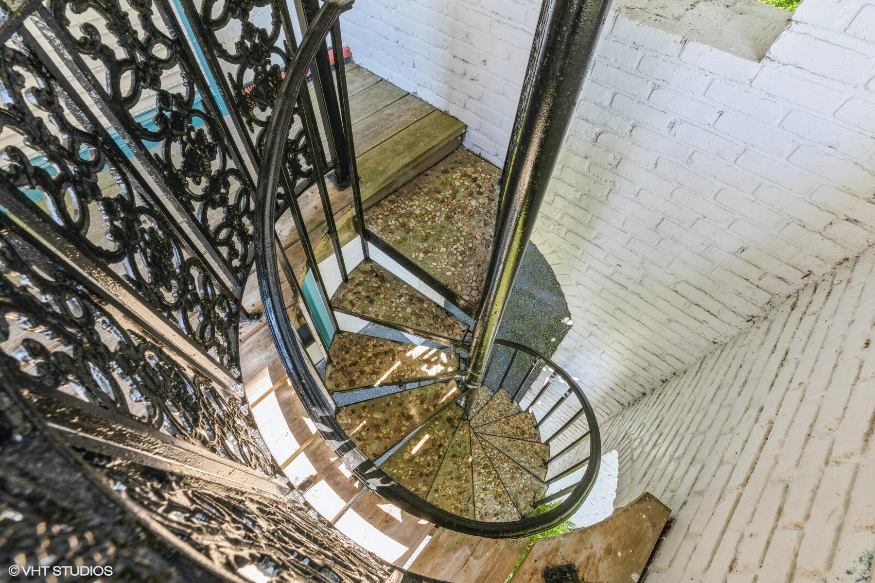 13000 Highway 20 Freeport, FL 32439 - Photo 2 of 31 a view of stairs