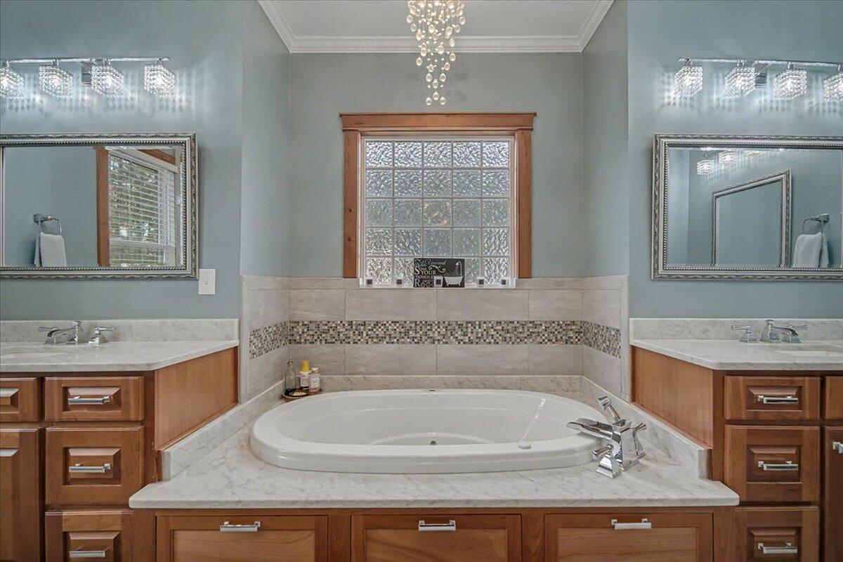 3687 Princess Pond Road Summerton, SC 29148 - Photo 29 of 80 Luxury bathroom
