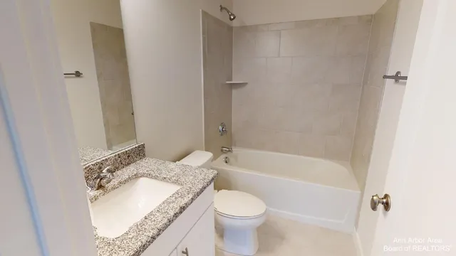 $3,400 | 2708 Spurway Drive South, Ann Arbor, MI 48105