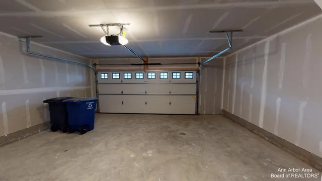 $3,400 | 2708 Spurway Drive South, Ann Arbor, MI 48105