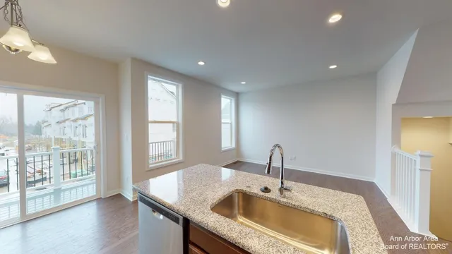 $3,400 | 2708 Spurway Drive South, Ann Arbor, MI 48105