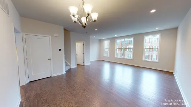 $3,400 | 2708 Spurway Drive South, Ann Arbor, MI 48105