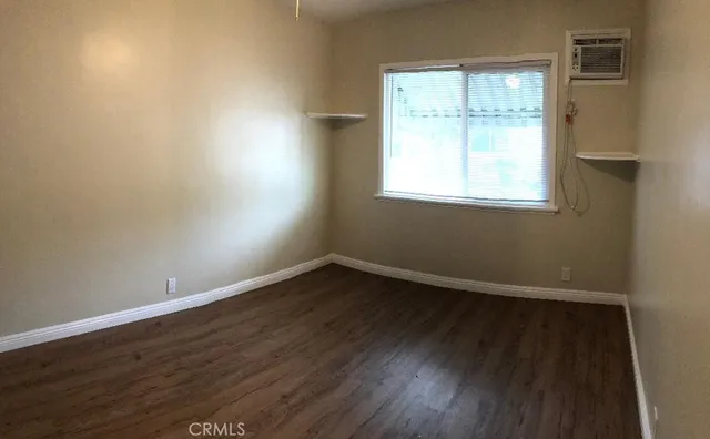 $1,950 | 1328 North Buena Vista Street, Burbank, CA 91505