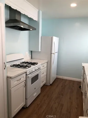 $1,950 | 1328 North Buena Vista Street, Burbank, CA 91505