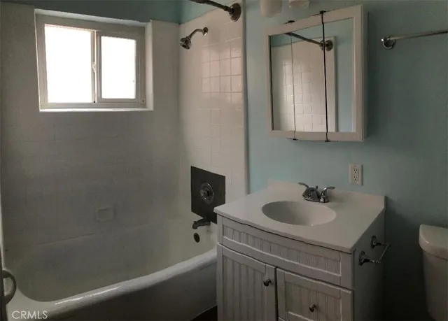 $1,950 | 1328 North Buena Vista Street, Burbank, CA 91505