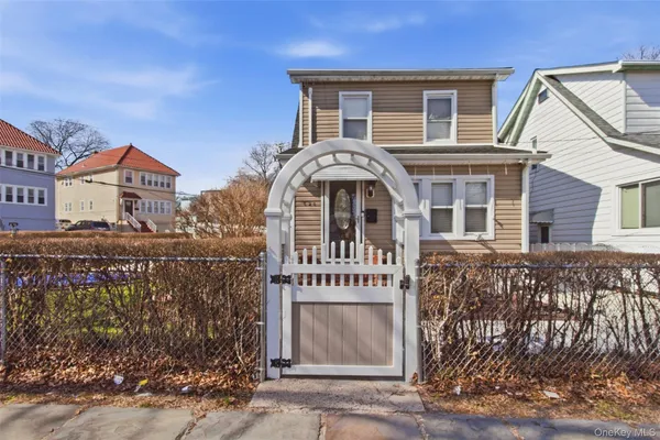 $675,000 | 620 South 9th Avenue, Mount Vernon, NY 10550