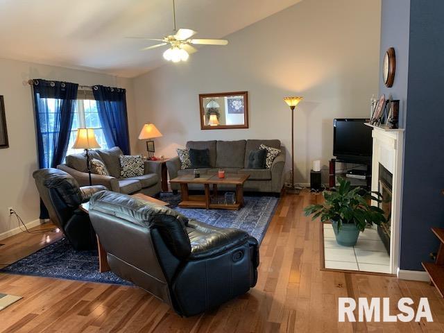 2409 Gander Road Springfield, IL 62711 - Photo 4 of 20