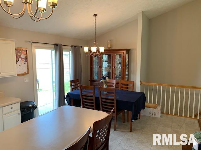 2409 Gander Road Springfield, IL 62711 - Photo 8 of 20