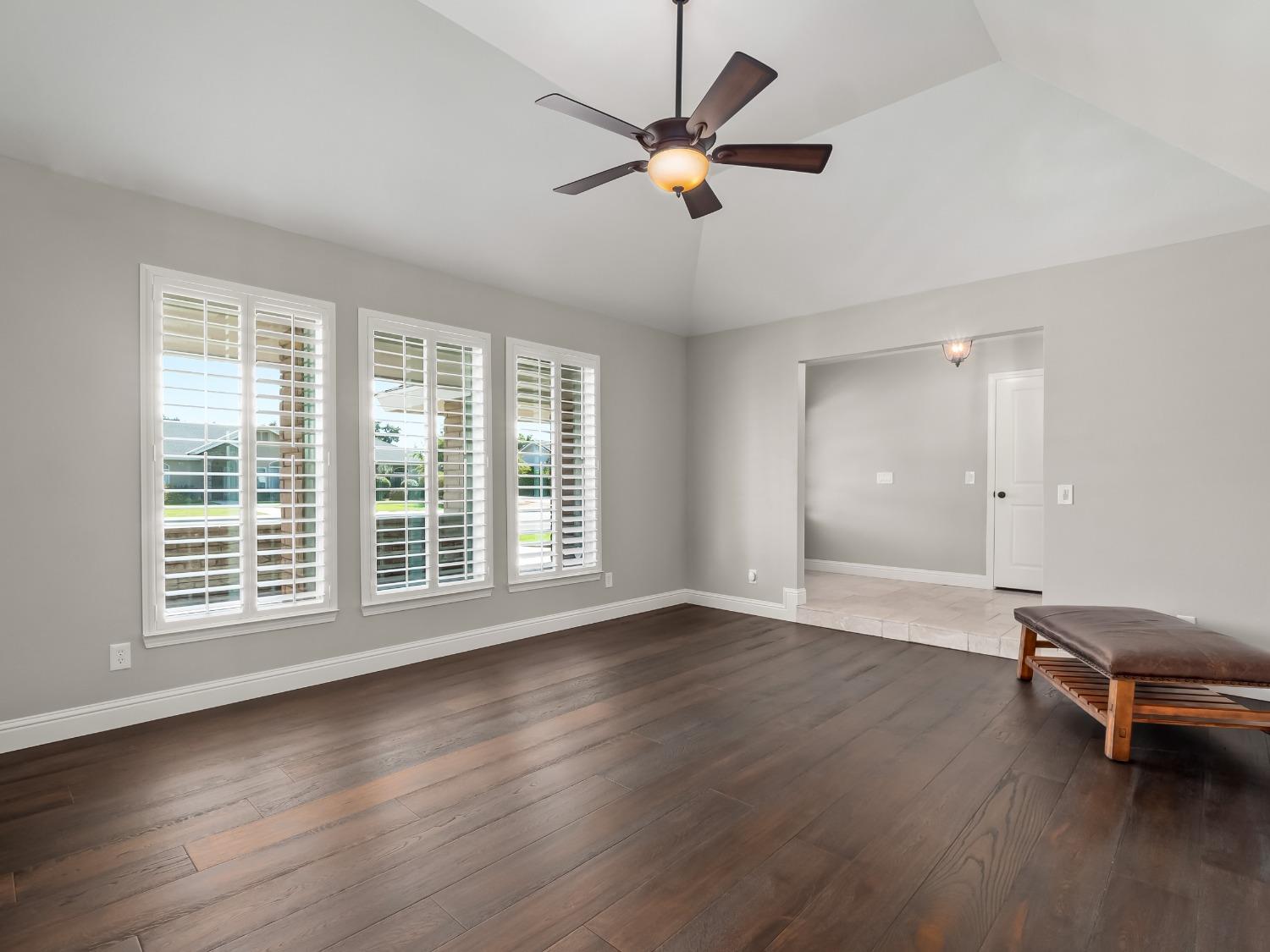 15622 West E Street Kerman, CA 93630 - Photo 14 of 43