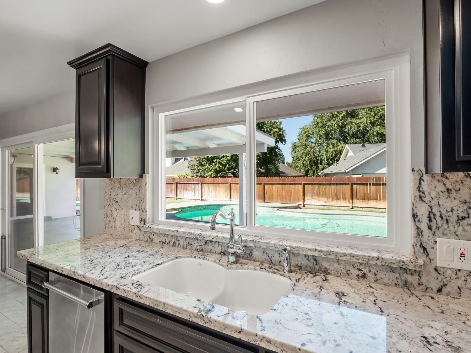 15622 West E Street Kerman, CA 93630 - Photo 25 of 43