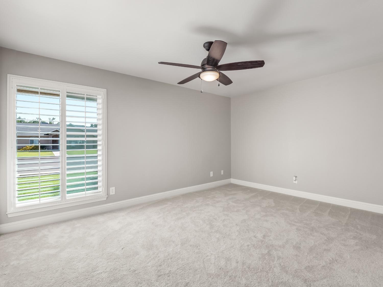 15622 West E Street Kerman, CA 93630 - Photo 26 of 43