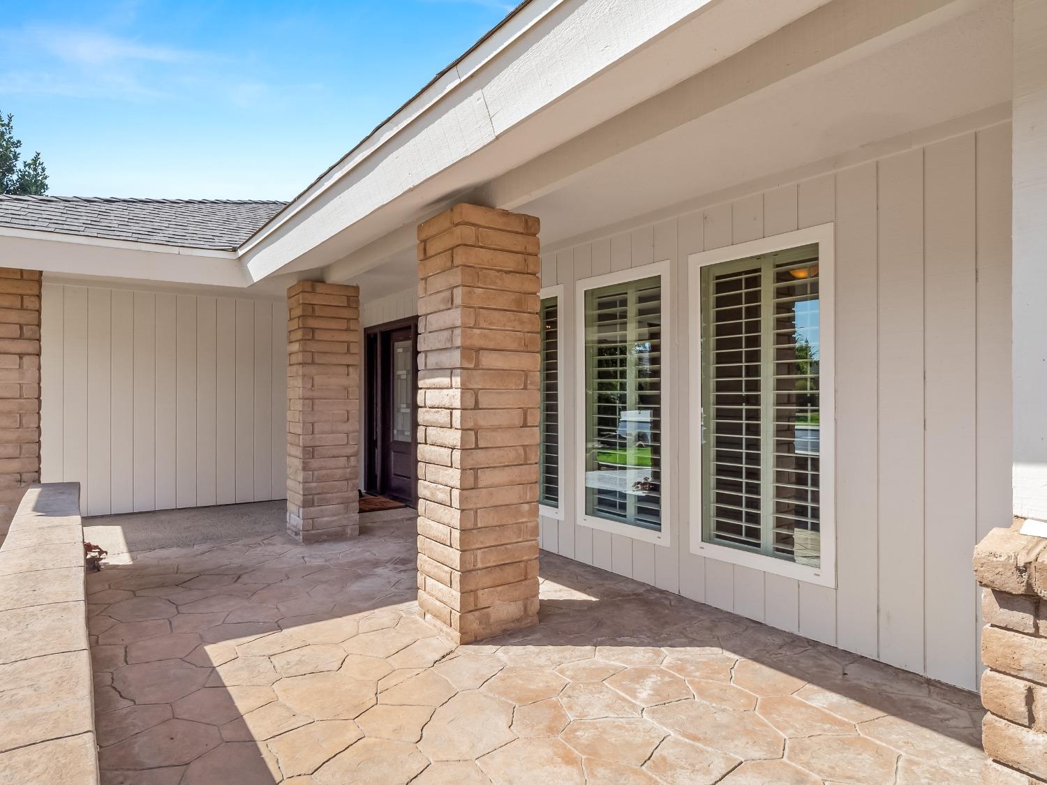 15622 West E Street Kerman, CA 93630 - Photo 8 of 43