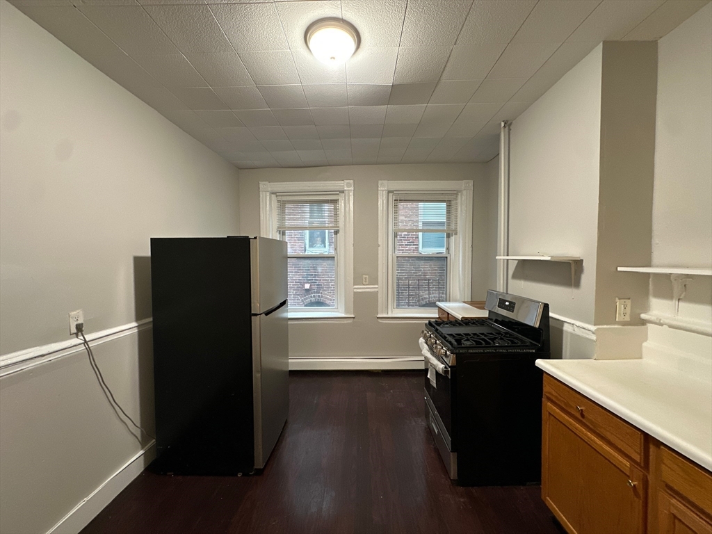 39 Forest Street, Unit 2 Boston, MA 02119 - Photo 4 of 18