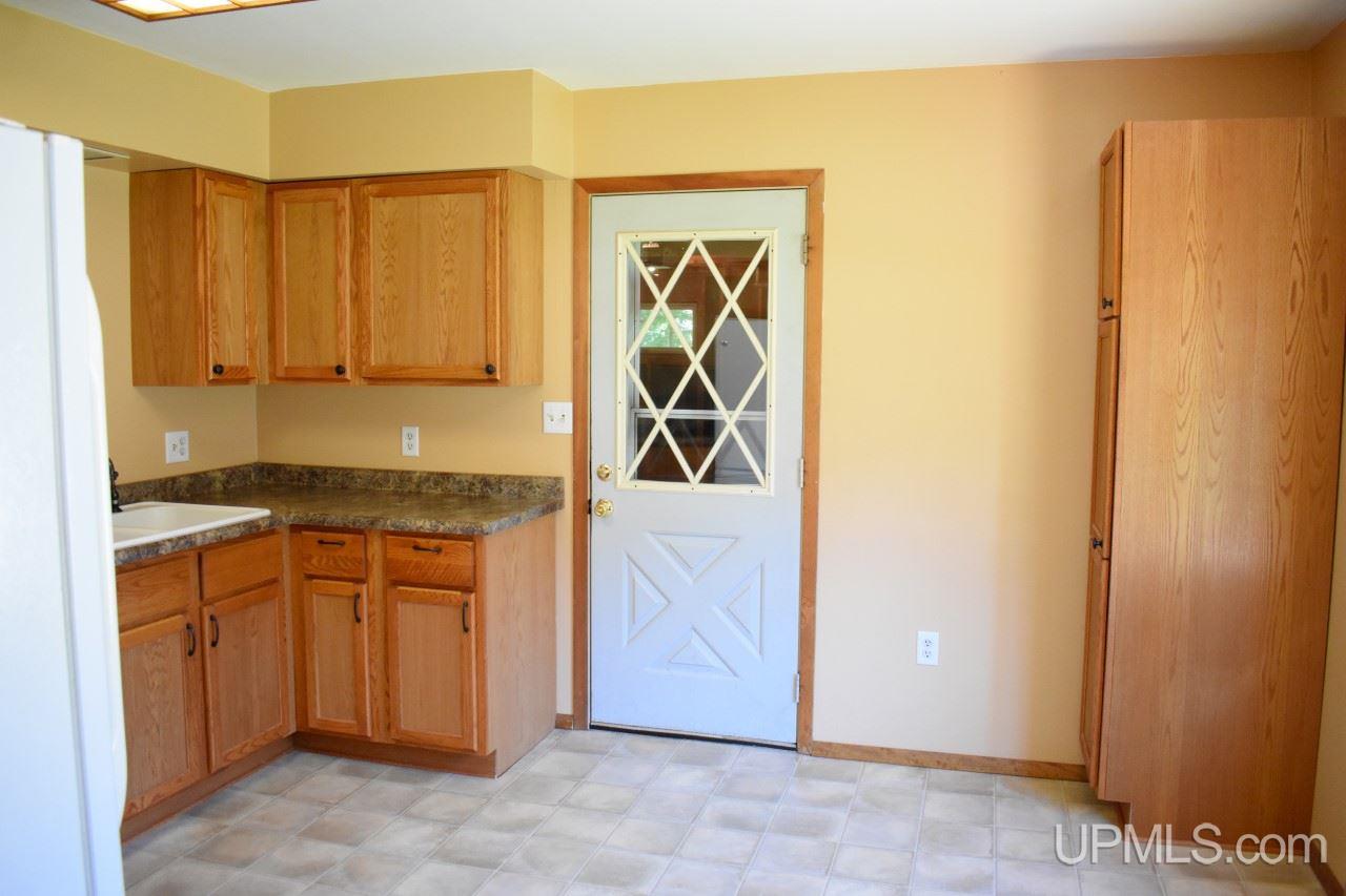 303 Riverside Road Marquette, MI 49855 - Photo 4 of 41 Gallery Image 4