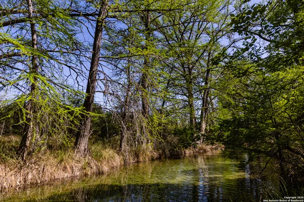 $579,000 | 816 Cornelius Road, Utopia, TX 78884