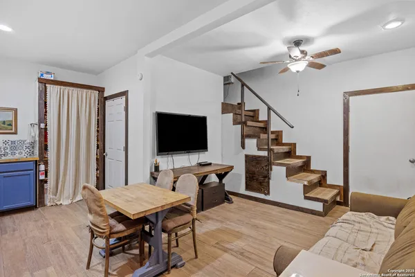 $579,000 | 816 Cornelius Road, Utopia, TX 78884