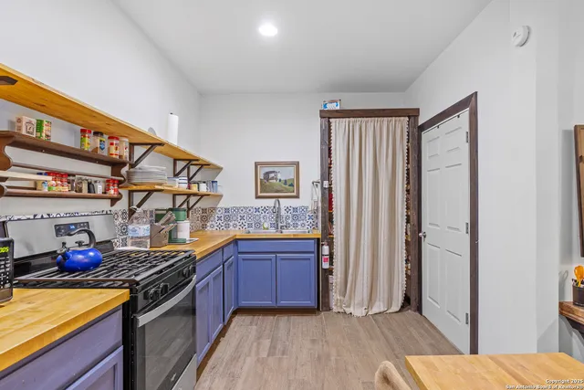 $579,000 | 816 Cornelius Road, Utopia, TX 78884