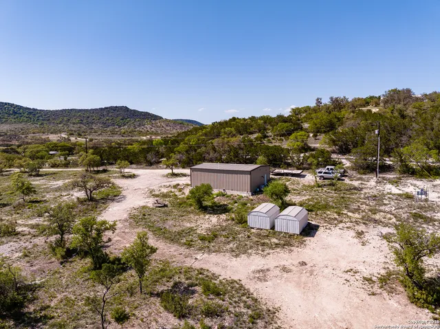 $579,000 | 816 Cornelius Road, Utopia, TX 78884