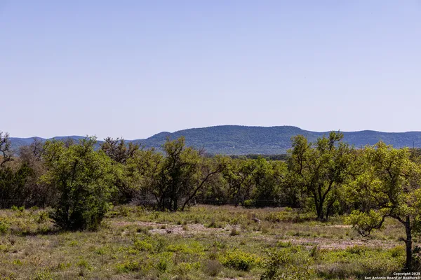$579,000 | 816 Cornelius Road, Utopia, TX 78884