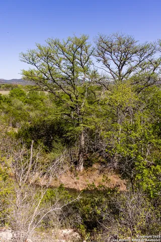 $579,000 | 816 Cornelius Road, Utopia, TX 78884