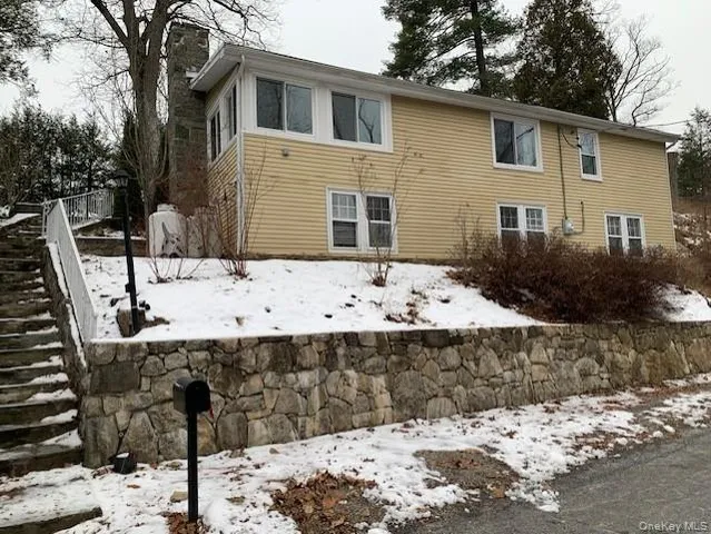 $3,200 | 25 Evergreen Road, Putnam Valley, NY 10579