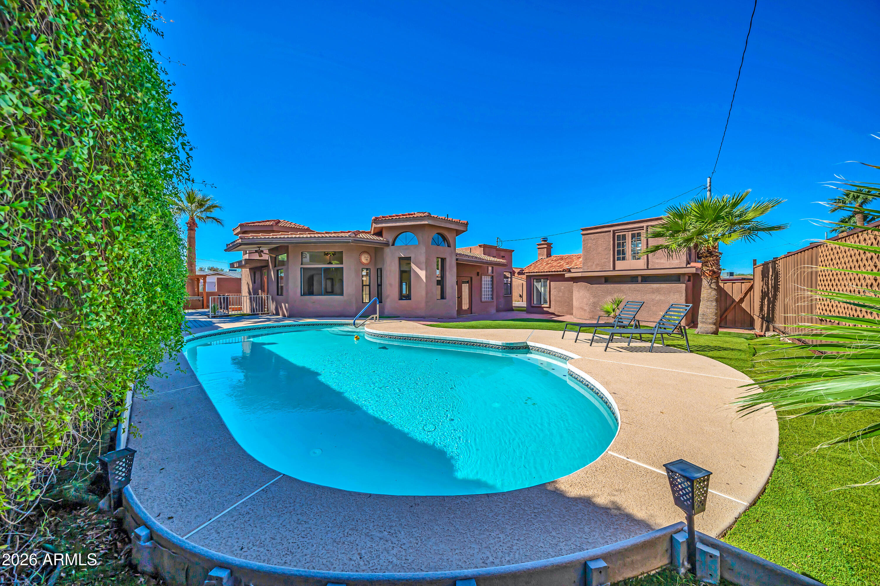 1450 East Royal Palm Road Phoenix, AZ 85020 - Photo 40 of 72 1450 E Royal Palm Rd-59