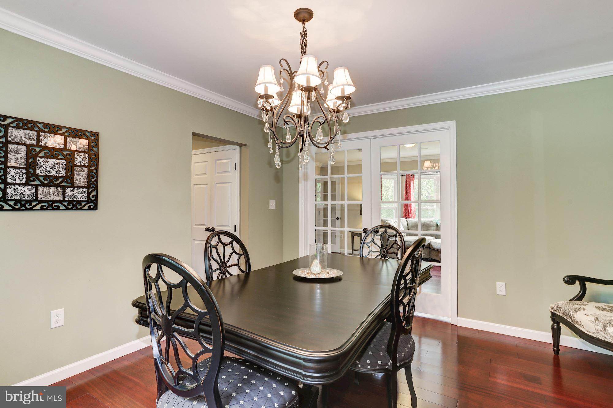 16204 Whitehaven Road Silver Spring, MD 20906 - Photo 11 of 35 Dining Room