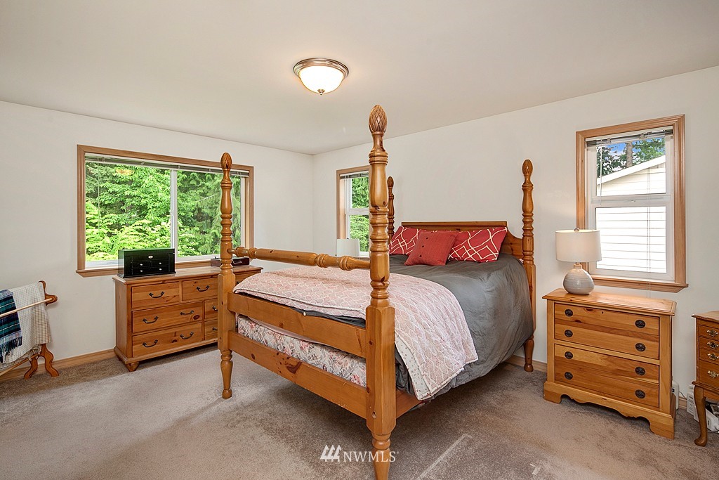 9017 240th Street Southwest Edmonds, WA 98026 - Photo 15 of 25 Gallery Image 15
