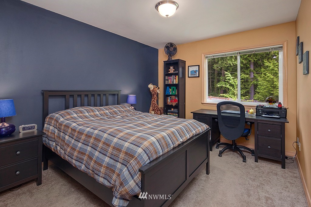 9017 240th Street Southwest Edmonds, WA 98026 - Photo 20 of 25 Gallery Image 20