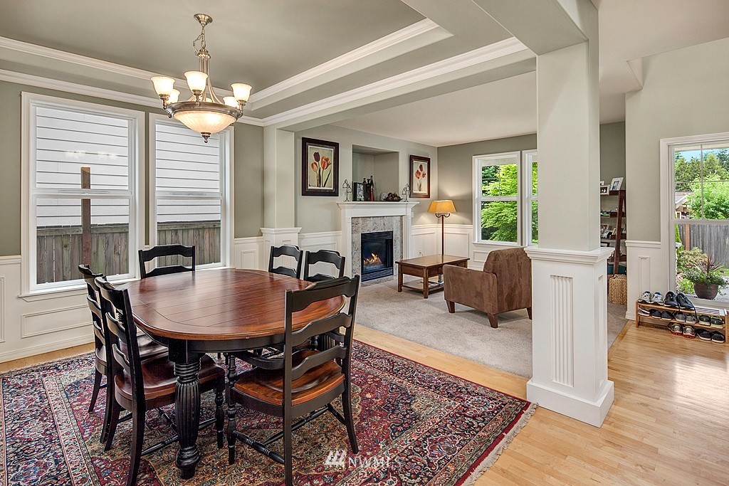 9017 240th Street Southwest Edmonds, WA 98026 - Photo 4 of 25 Gallery Image 4
