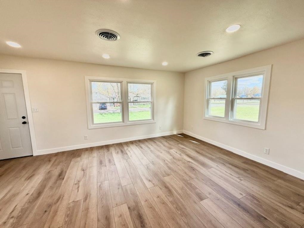 704 Spruce Street Merrill, WI 54452 - Photo 4 of 19