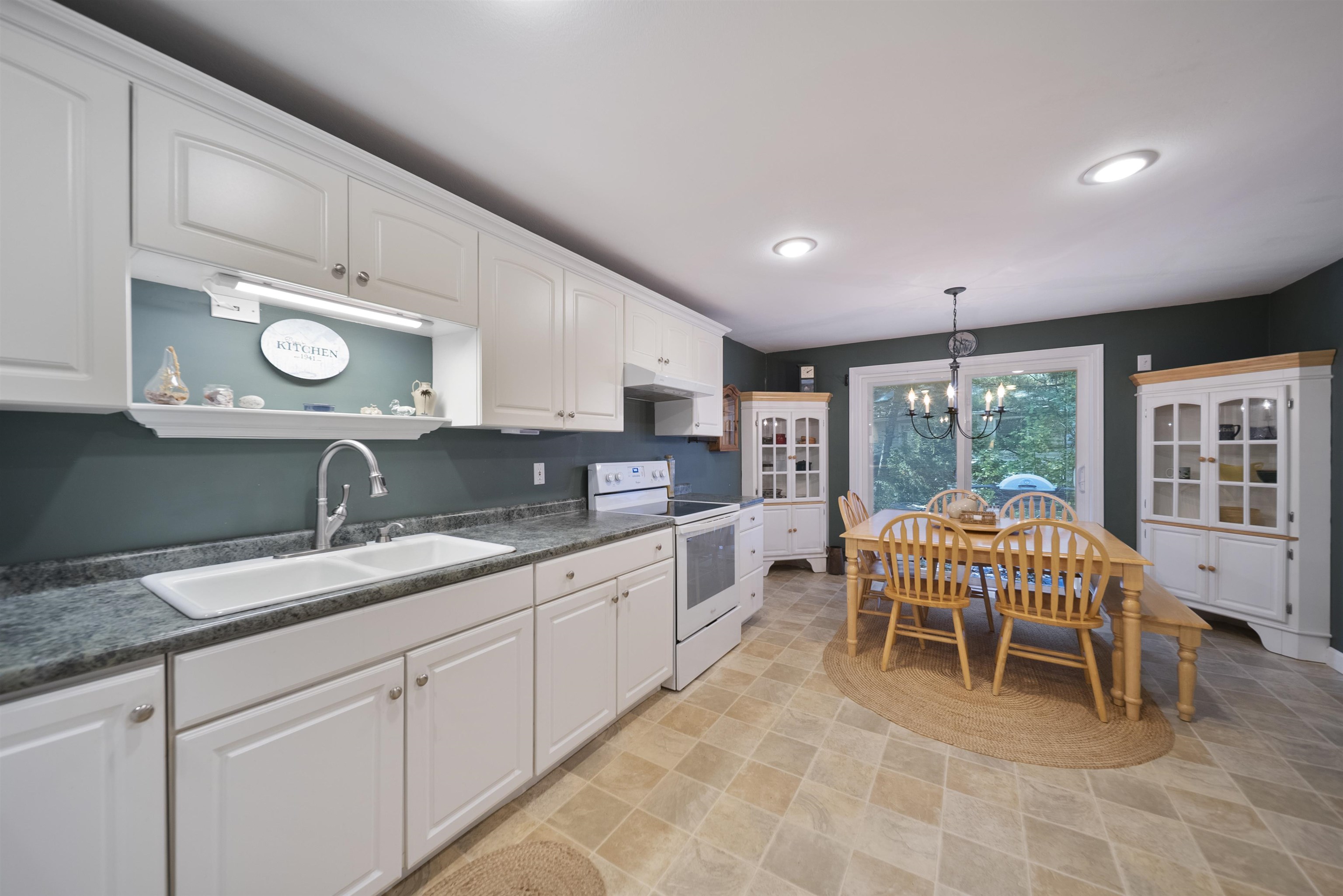 21 Taylor River Estates Hampton, NH 03842 - Photo 11 of 32