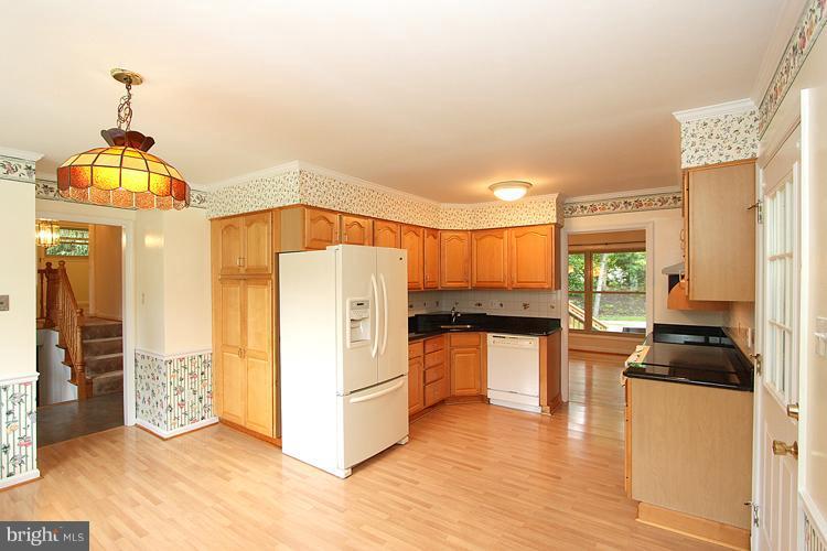 2725 Weller Road Silver Spring, MD 20906 - Photo 25 of 30 Kitchen