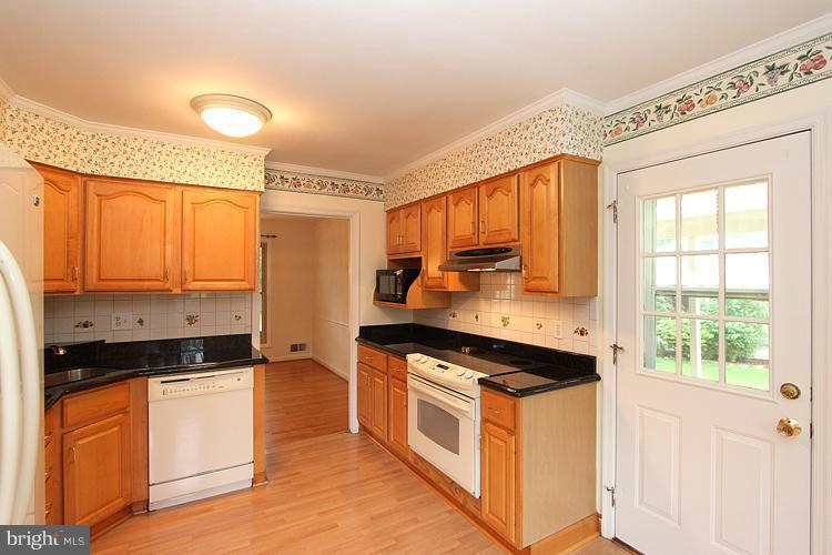 2725 Weller Road Silver Spring, MD 20906 - Photo 27 of 30 Kitchen